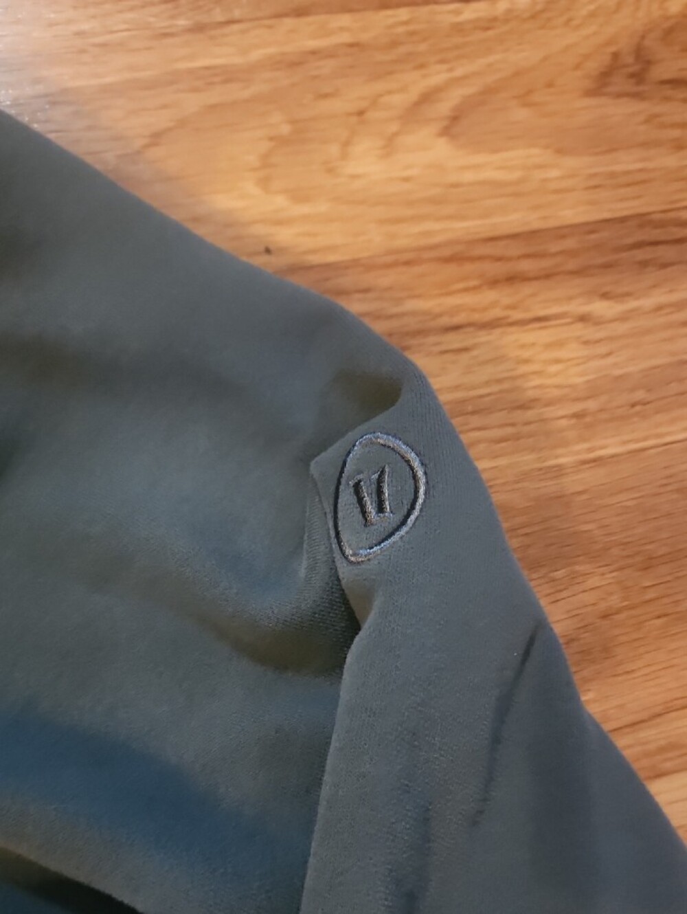 Women's Dark Green Quarter-Zip Pullover Sweatshirt Vuori - Picture 3 of 5